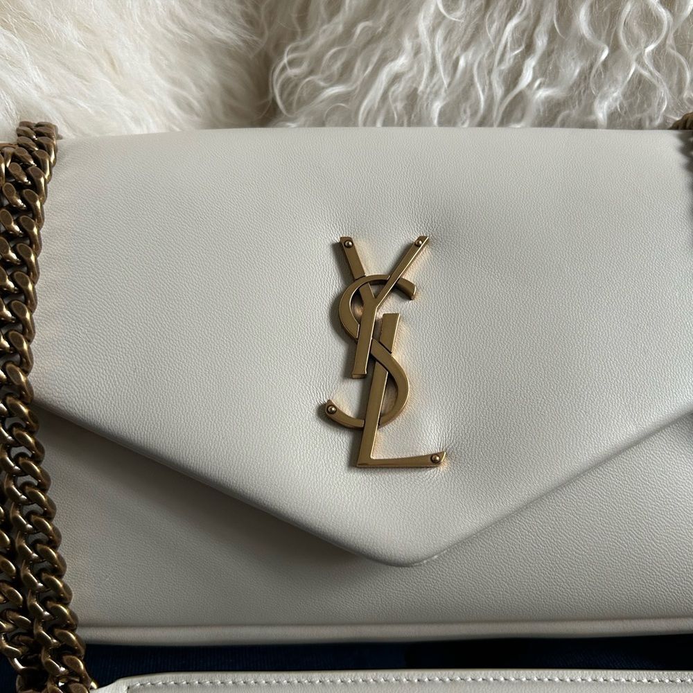 🛑SOLD🛑Yves Saint Laurent White Leather Chain Bag - Picture 4 of 10
